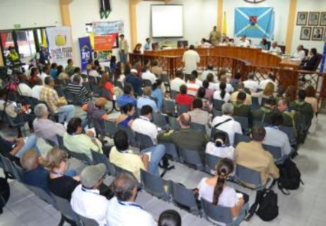 Vicepresidente habló con la comunidad en la Asamblea Departamental