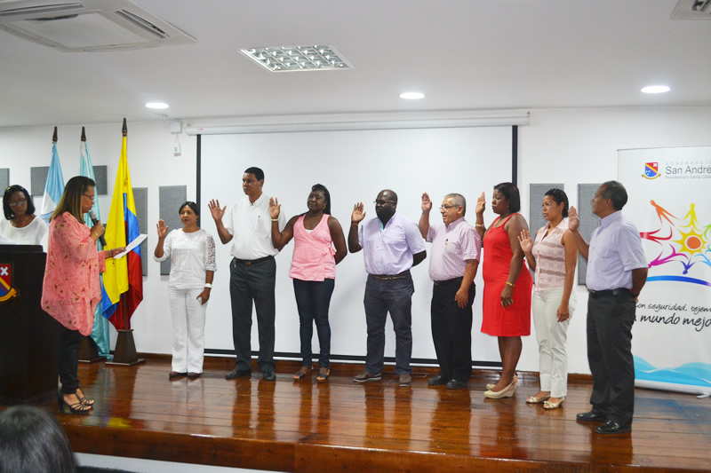 Docentes y directivos que ganaron concurso