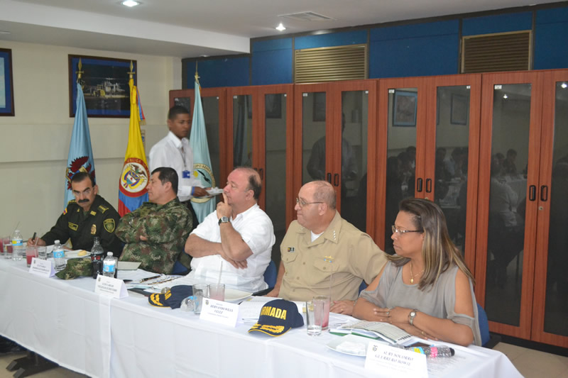 Ministro de defensa en San Andres